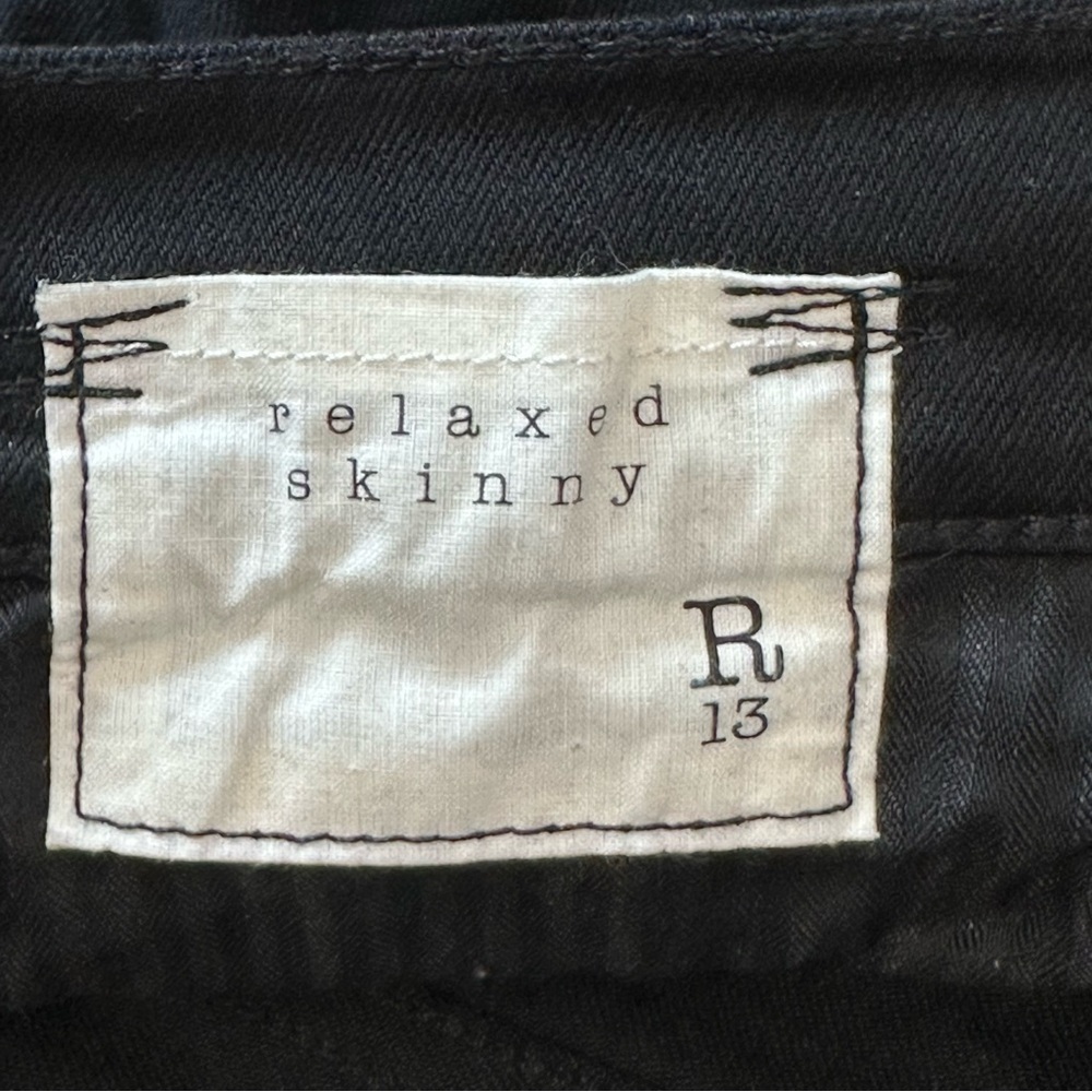 Classic Black Women's Jeans - Picture 13 of 16